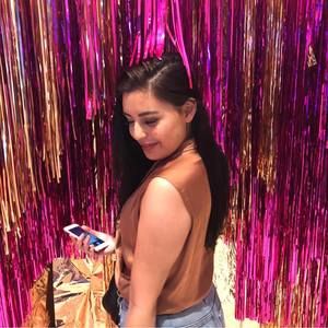 Meet your Posher, Nicole